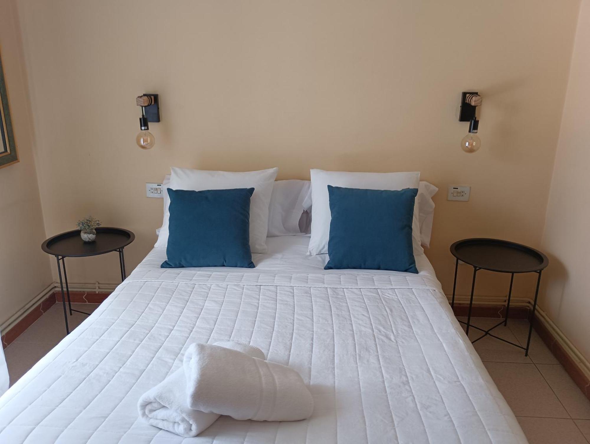 Hostal Pension Mar De Plata Lugo Exterior photo