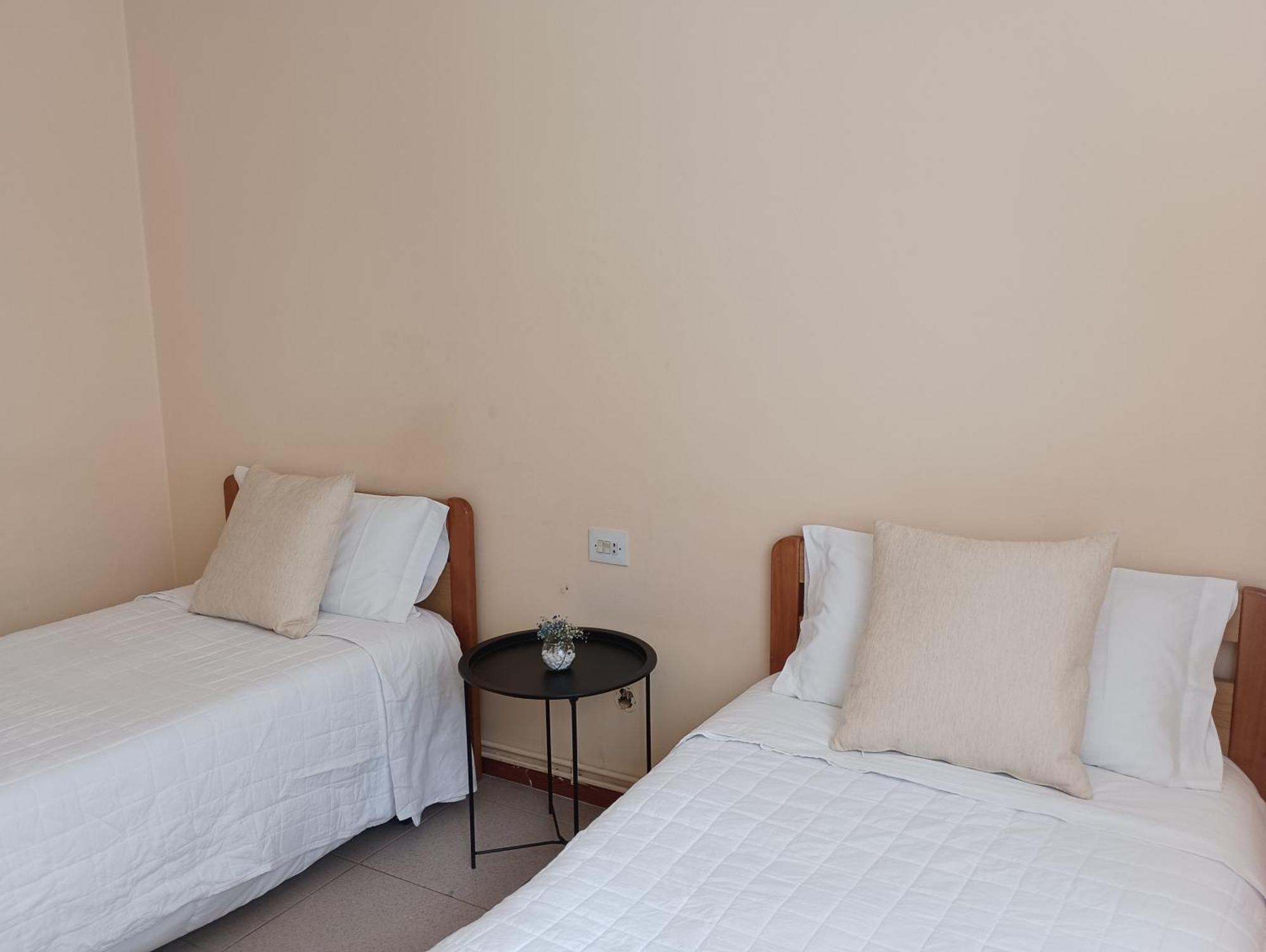 Hostal Pension Mar De Plata Lugo Exterior photo