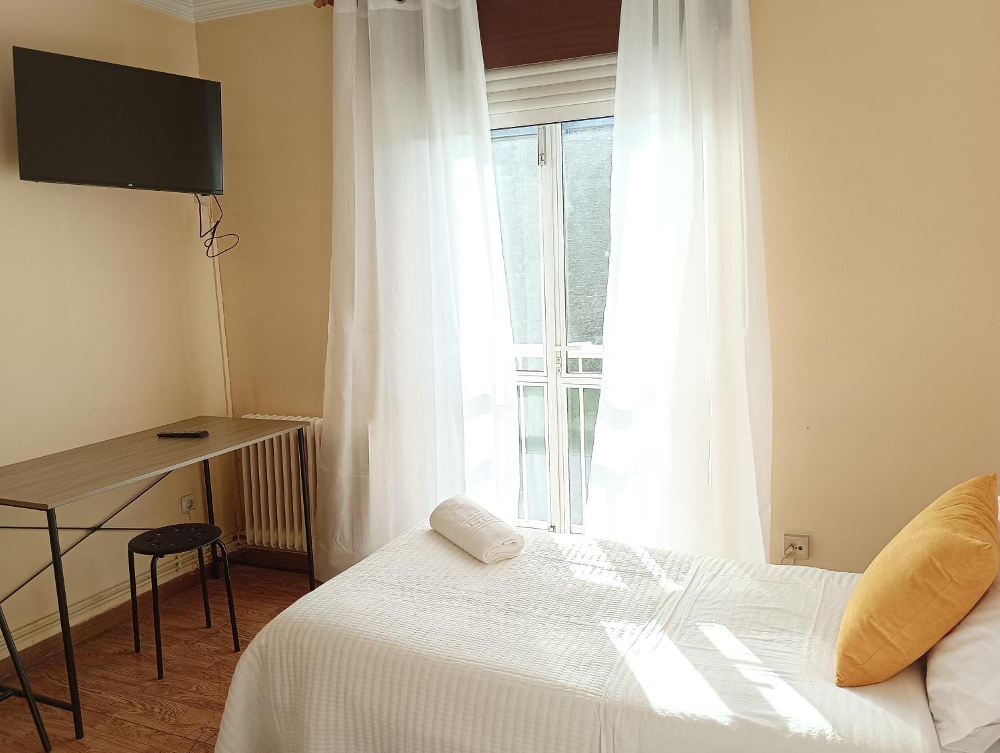 Hostal Pension Mar De Plata Lugo Exterior photo