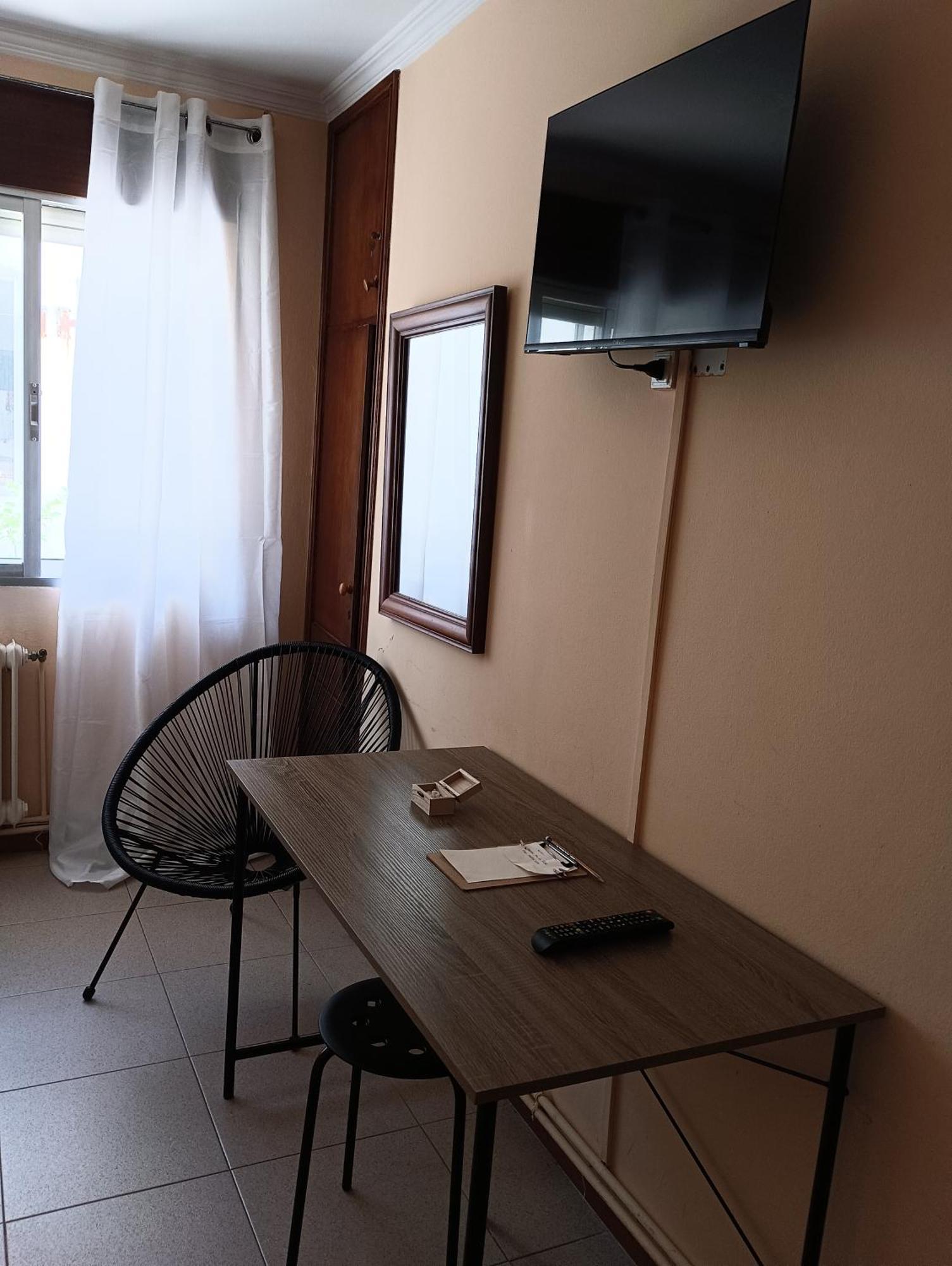 Hostal Pension Mar De Plata Lugo Room photo